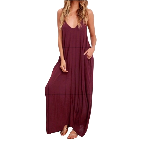 Zenana Outfitters Dresses & Skirts - Zenana Cami Spaghetti Strap Burgundy Maxi Dress With Pockets Size M